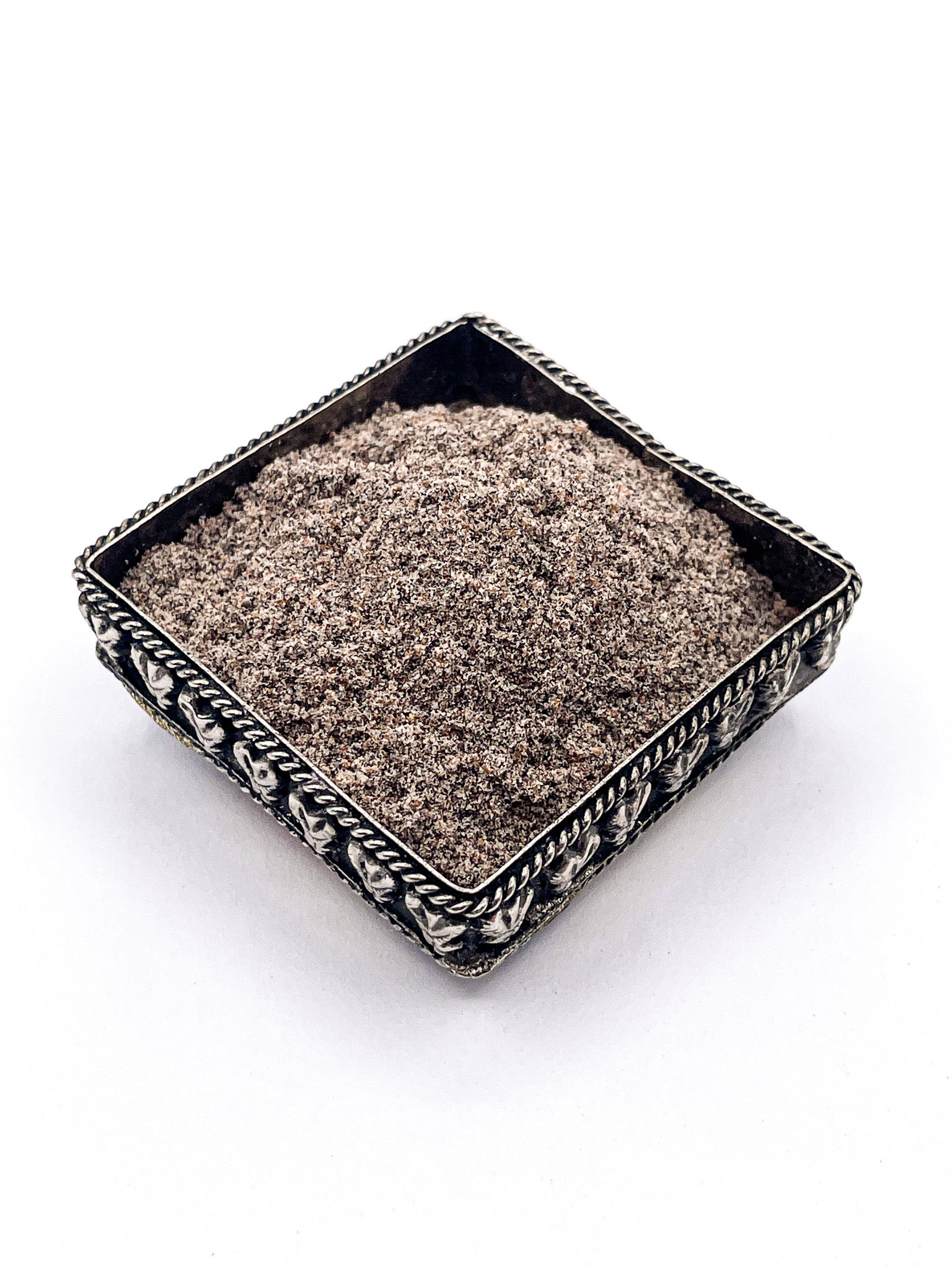 Ground Inner Cardamom Seeds